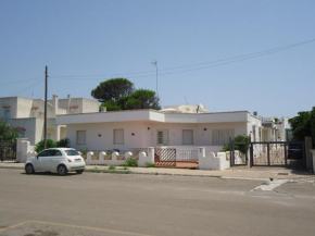Отель Appartamento Leuca fronte mare  Леука